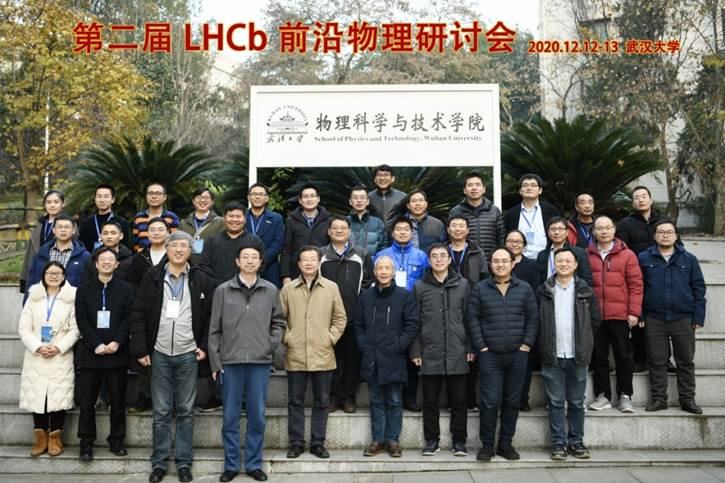 ˵: groupphoto.jpg
