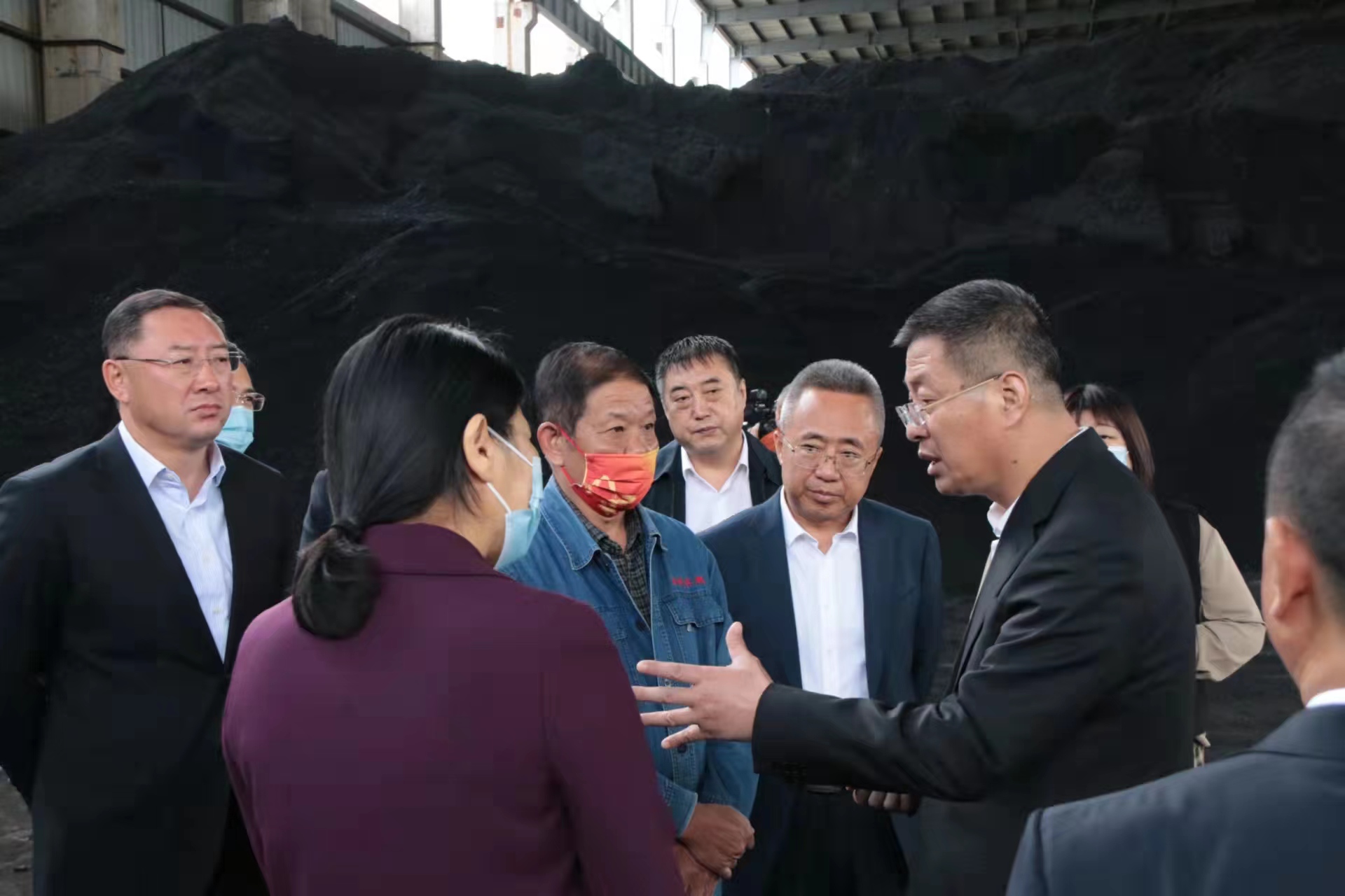 17 王子联市长指导888电子官网供热集团供暖工作 2021.9.30.jpg