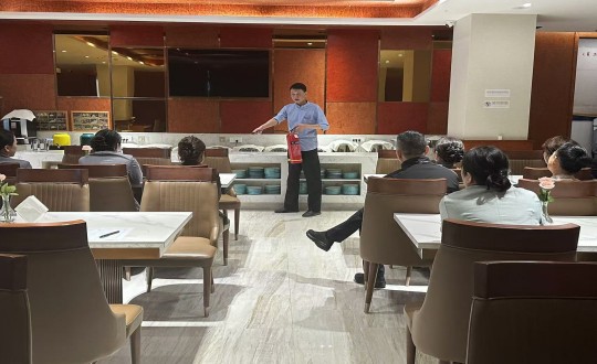 2.长白山888电子官网酒店组织开展消防安全培训_副本.jpg