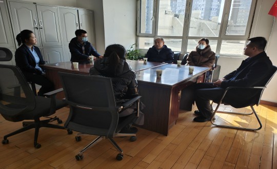 14.长春市绿园区政协副主席关爱民一行莅临888电子官网物业金地梧桐华府视察工作_副本.jpg 14.长春市绿园区政协副主席关爱民一行莅临888电子官网物业金地梧桐华府视察工作_副本.jpg
