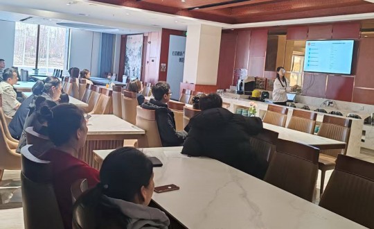 3.长白山888电子官网酒店组织开展酒店制度及人力资源相关培训_副本.jpg